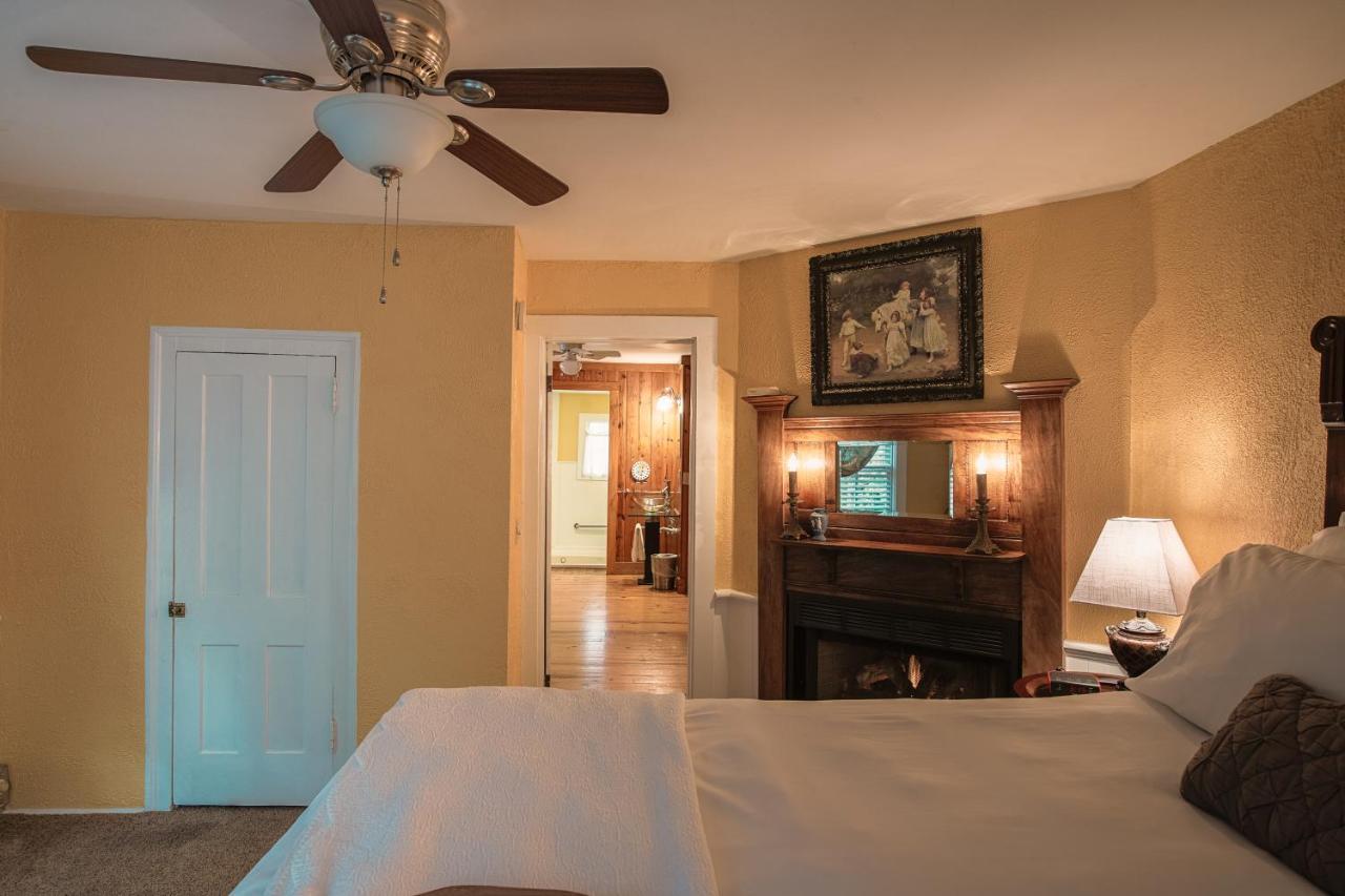 5 Ojo Inn Bed And Breakfast Eureka Springs Exterior foto